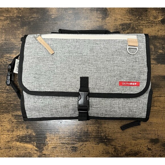 Skip Hop Pronto Portable Changing Mat Gray Black White Travel Diaper Pad - Picture 1 of 5